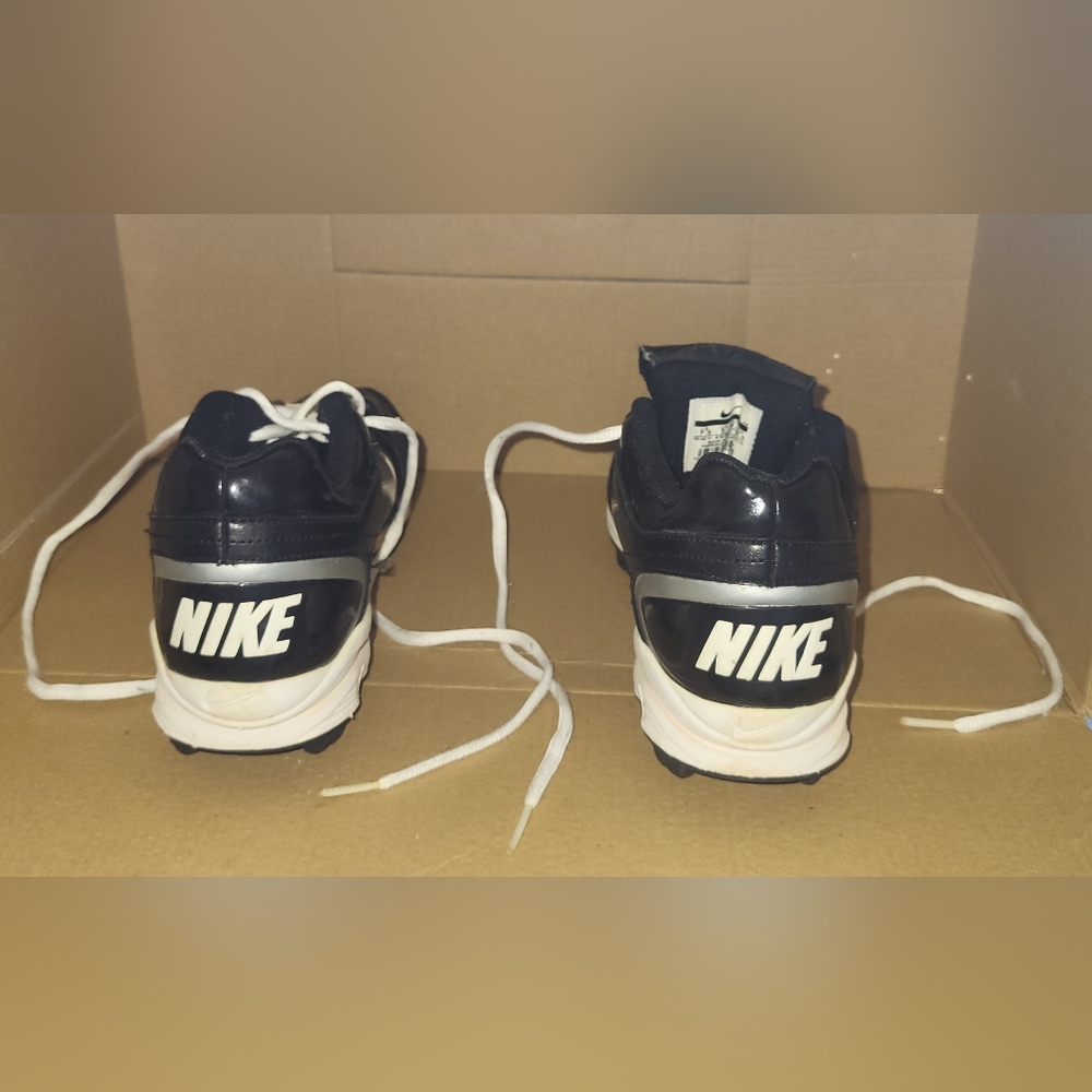 Nike Unify Keystone Softball Shoe - Women’s 7.5 - Picture 2 of 5
